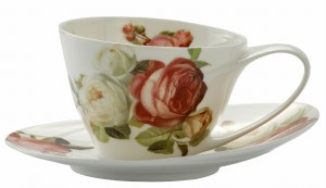 FILIŻANKA ZE SPODKIEM PORCELANA KWIATY