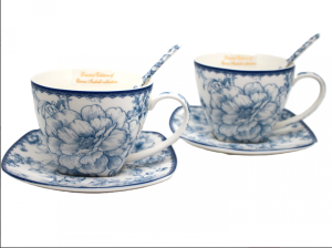 Filiżanki zestaw dla dwojga łyżeczka+ spodek motyw róż róże na prezent