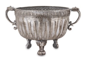 Osłonka Srebrna Metalowa z Rączkami i Nóżkami – Elegancka Dekoracja Ozdoba